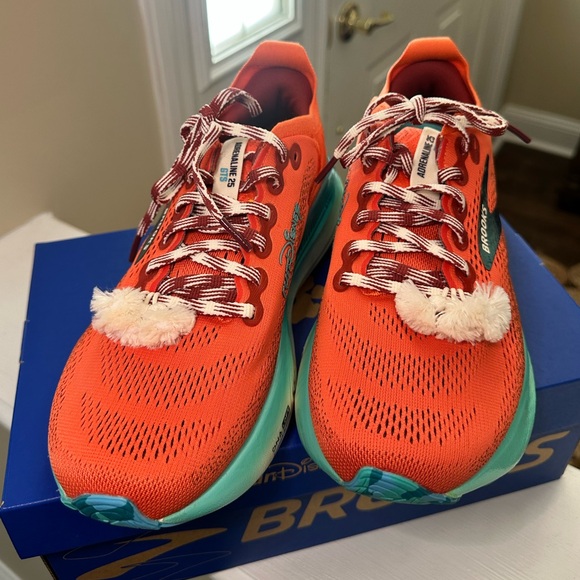 Brooks RunDisney Moana Running Shoes Women Size 8 Adrenaline GTS 25 Limited NIB - Picture 5 of 16